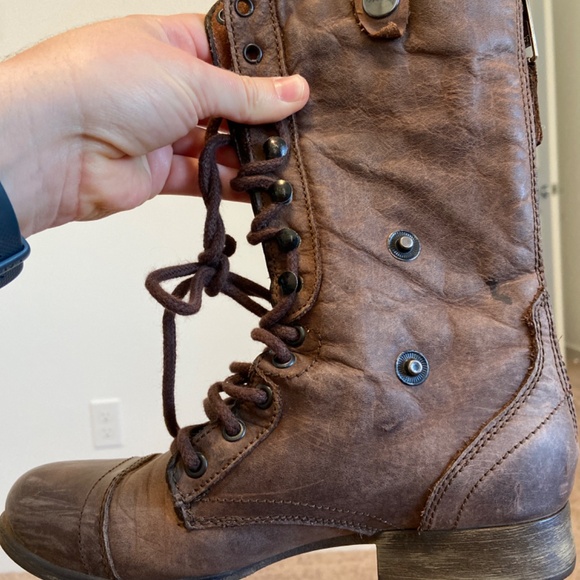 Brown boots - Picture 5 of 6